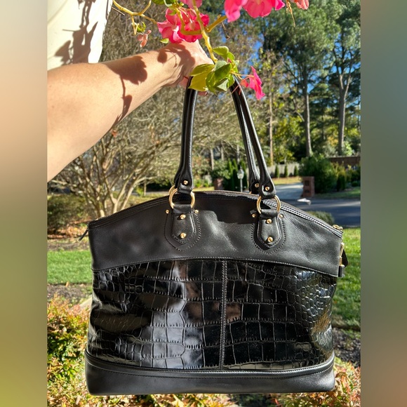 NWT🌷Ann Taylor Vintage bag w/ lock and key! - Picture 2 of 11